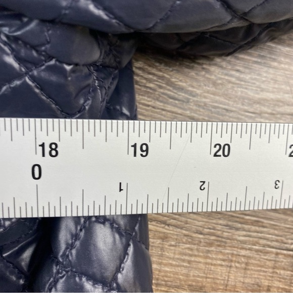 Tommy Bahama Jacket M Blue Quilted Button Front Nylon Lined Lightweight Coat - Picture 10 of 10